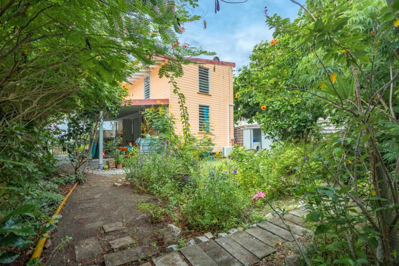 Appartement Charmant Au Carbet Avec Vue Sur La Mer 50 M² Le Carbet Zewnętrze zdjęcie